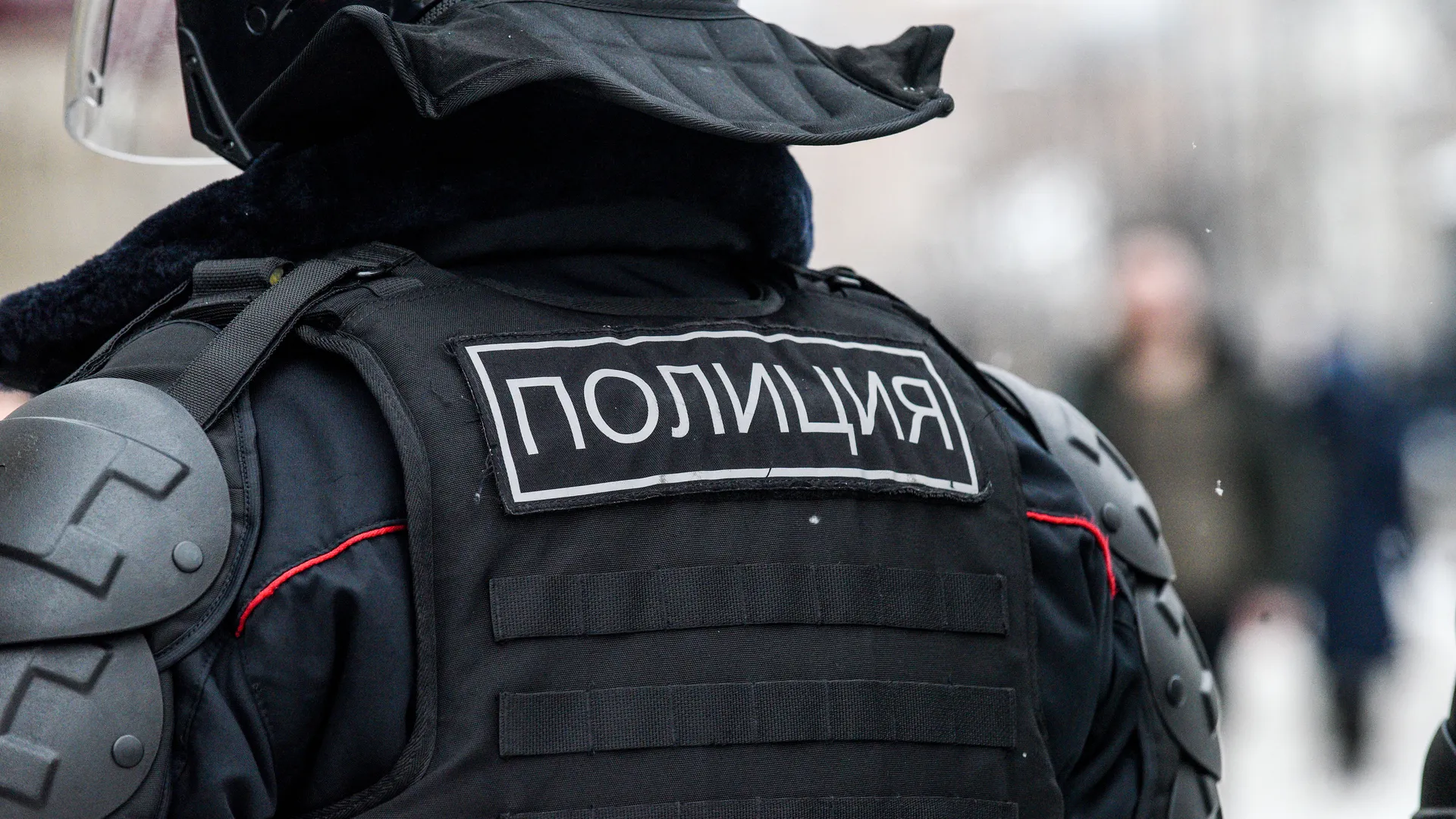 Сотрудники спецслужб задержали мужчину на «ленд крузере» в Химках