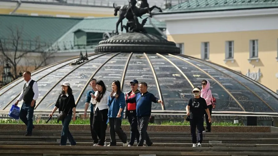 Захарова анонсировала ответную отмену виз в РФ для китайцев