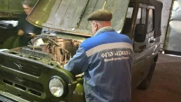 Коммунальщики МВО завершают перевод автомобильной и спецтехники на летний режим