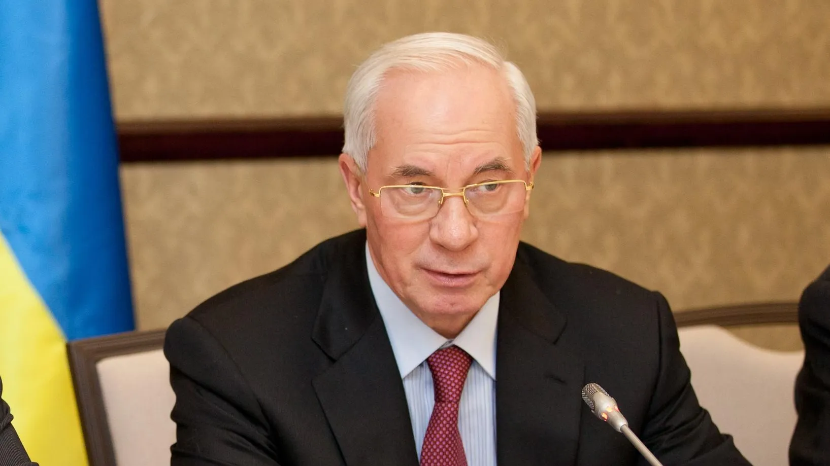 Азаров: команду на выдвижение обвинений против Ермака дали в США