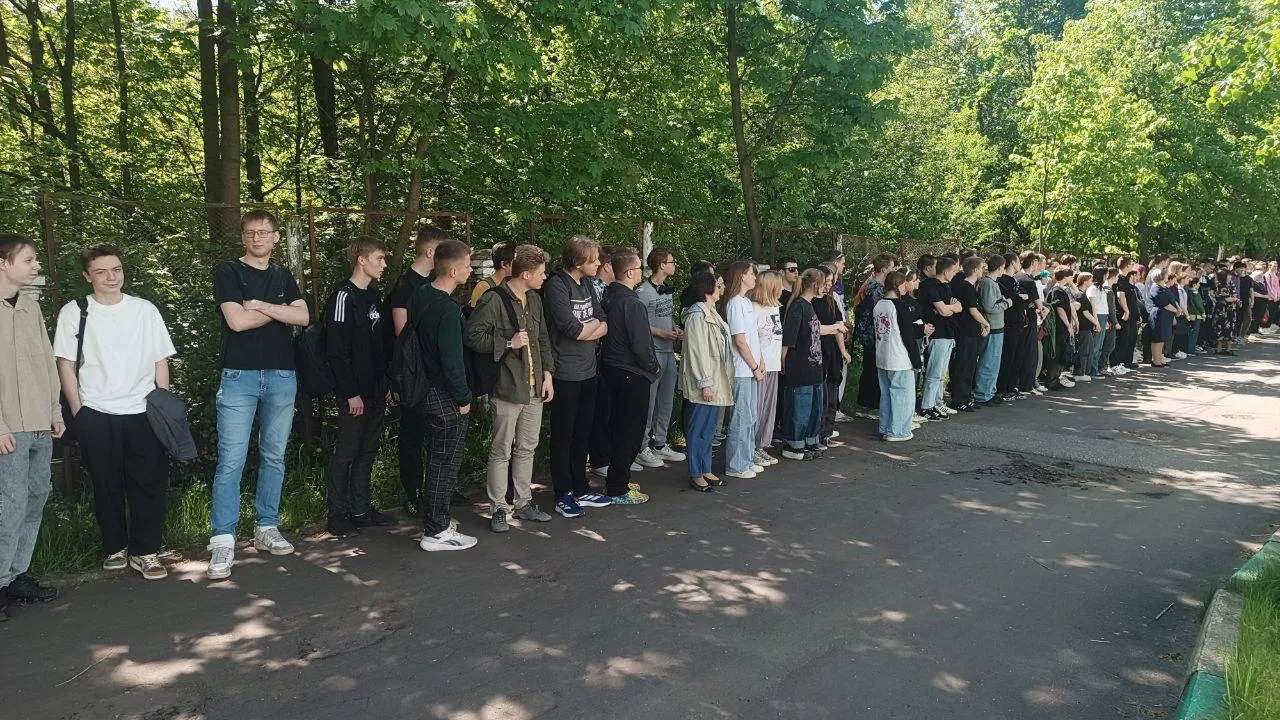 В колледжах Подмосковья отработали действия при пожарной опасности и угрозе ЧС