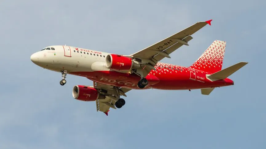 Самолет авиакомпании «Россия» подал сигнал бедствия над Ленобластью