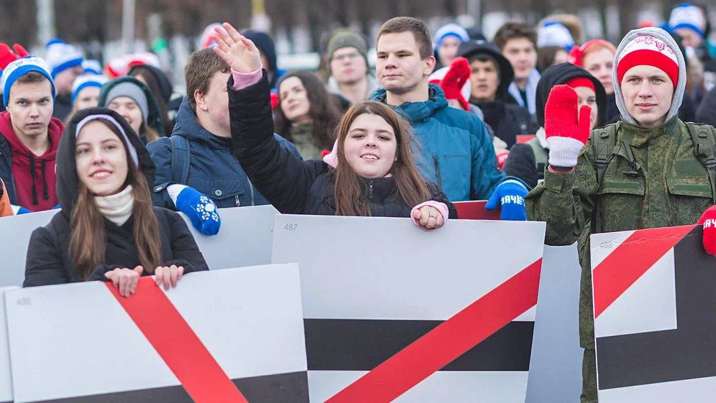 Московские студенты показали 40‑метровую зачетку