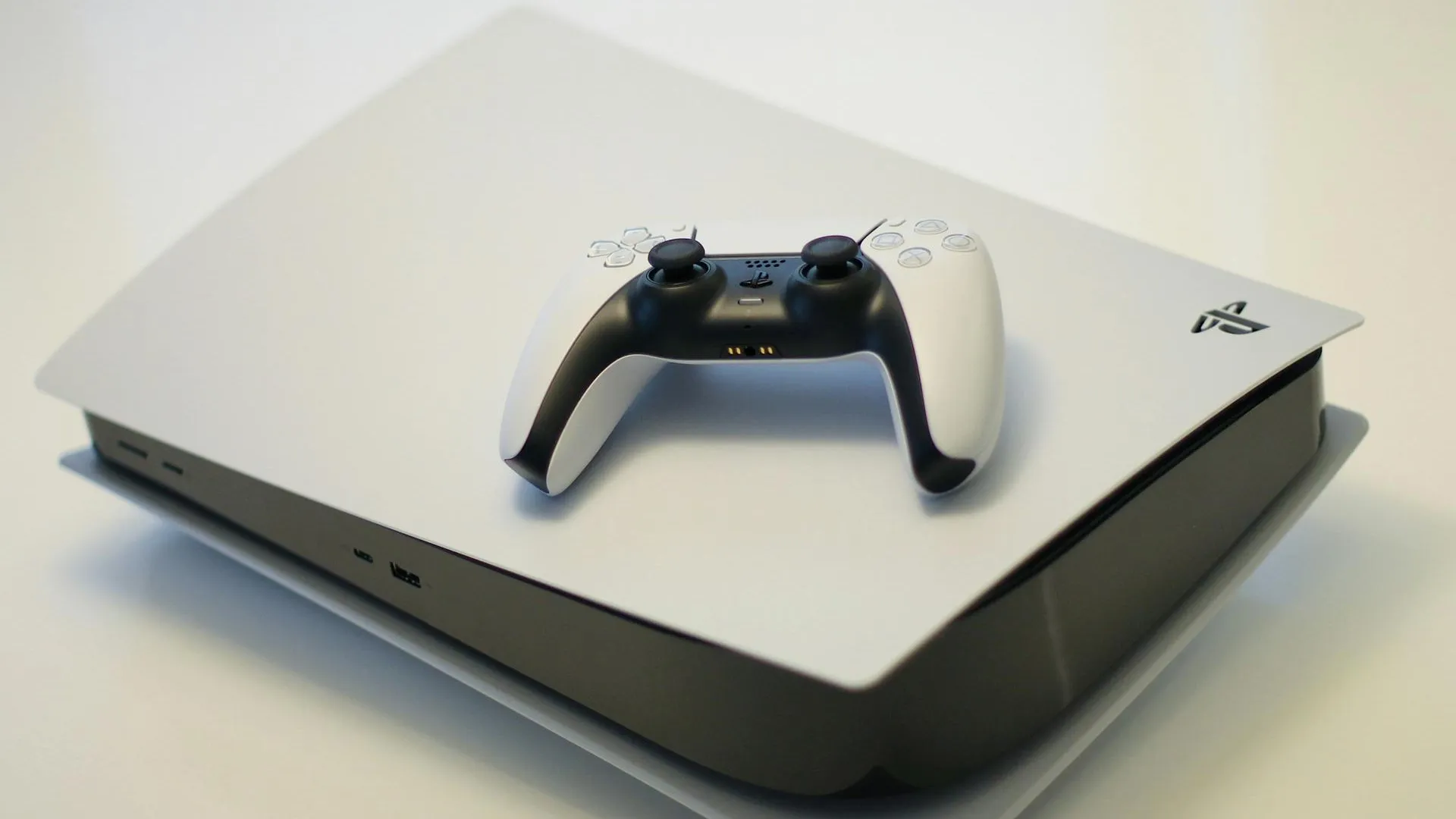 Фанаты PlayStation бойкотируют компанию из-за отказа от физических дисков