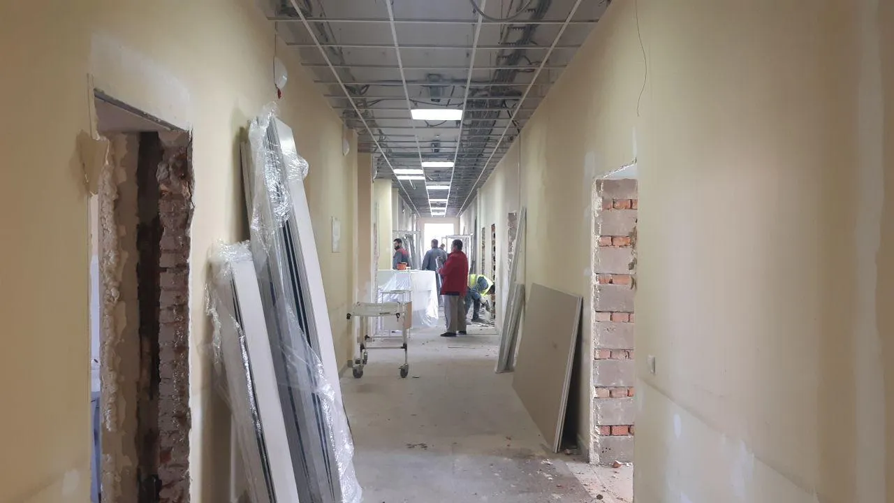 Работы по созданию инфекционного центра в Ногинске идут круглосуточно