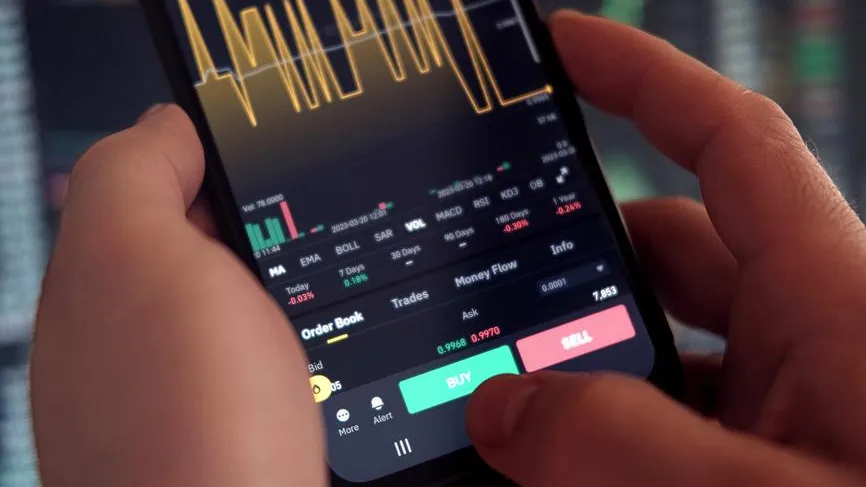 Россиянам запретят нелегально торговать криптовалютой