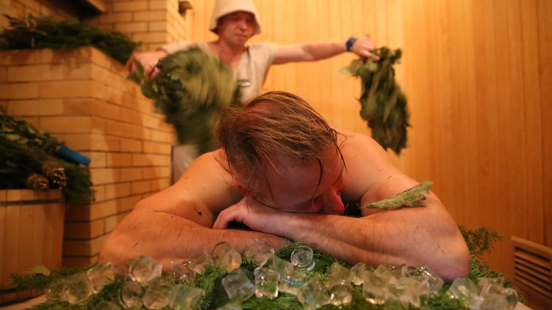 Минздрав хочет отправить любящих баню россиян сдавать сперму