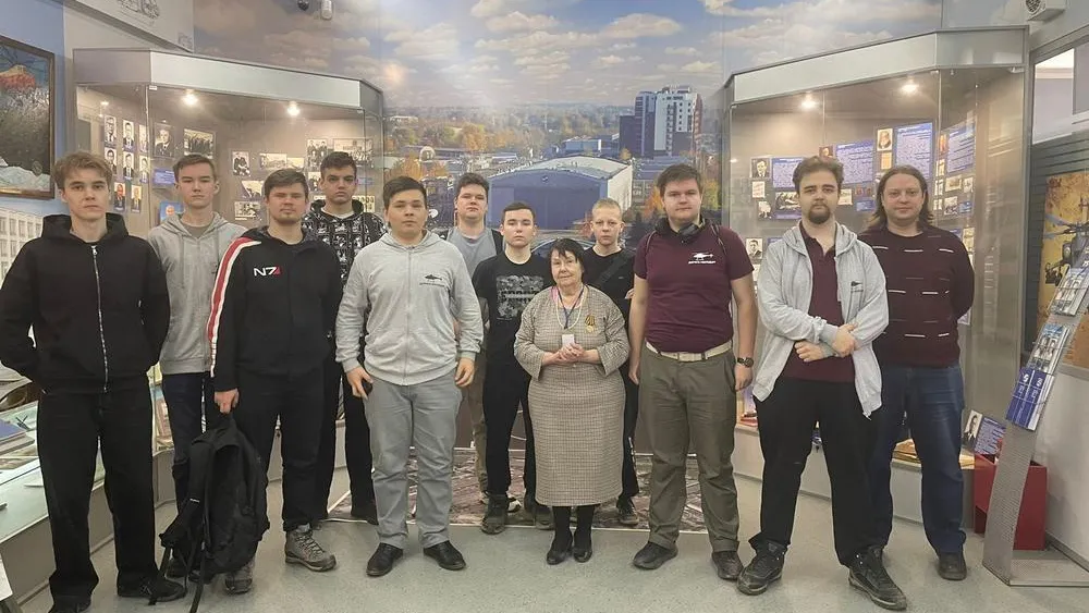 Учащихся авиационного техникума Жуковского познакомили с процессом производства вертолетов