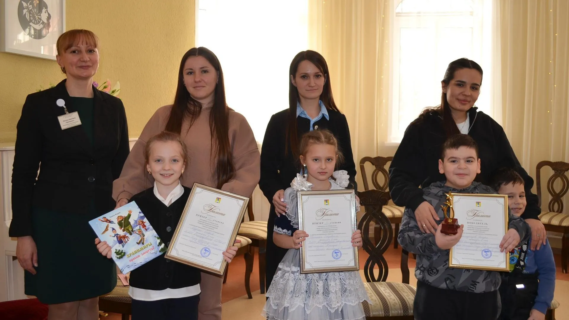 Школьники Домодедово приняли участие в чемпионате по чтению вслух