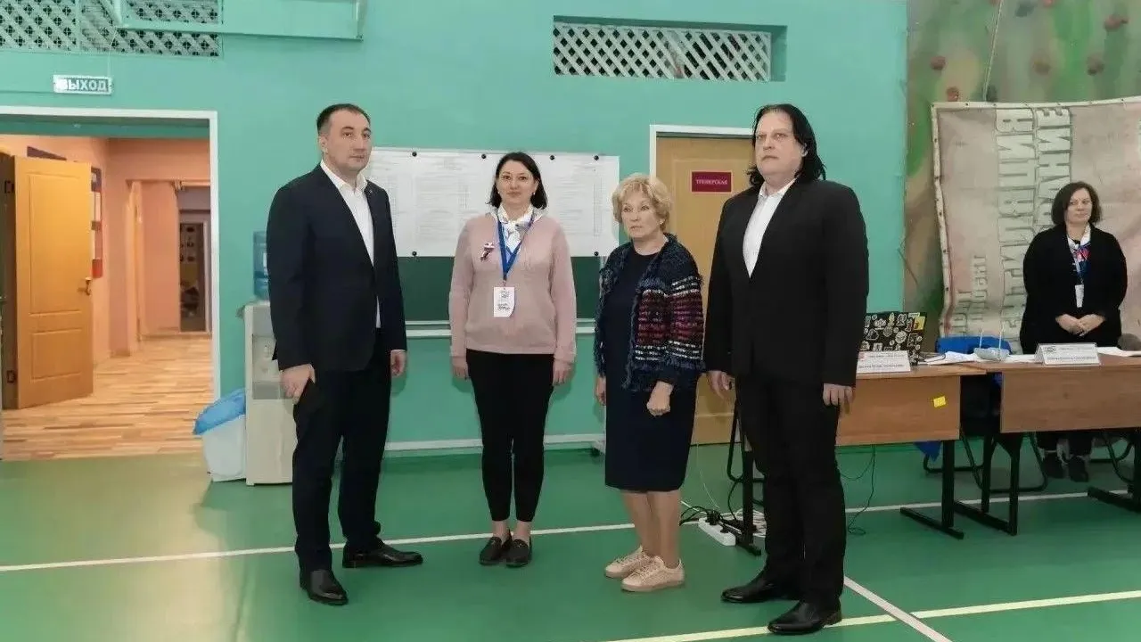 Глава Жуковского Андроник Пак проверил, как проходят выборы в Жуковском