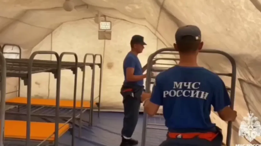 МЧС: в Курске развернули палаточный городок для беженцев