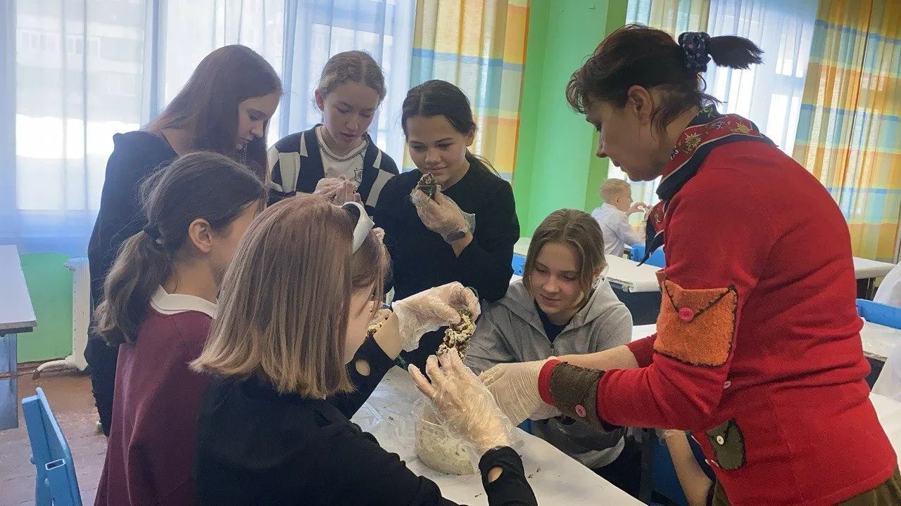 Лесничие рассказали школьникам Электрогорска и Электростали о важности ухода за лесом