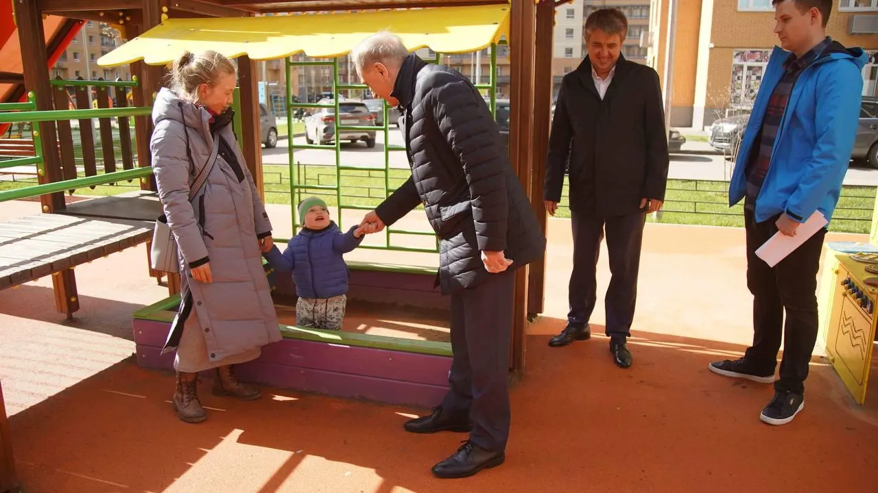 Жители двора в микрорайоне Зенино Люберец довольны качеством благоустройства