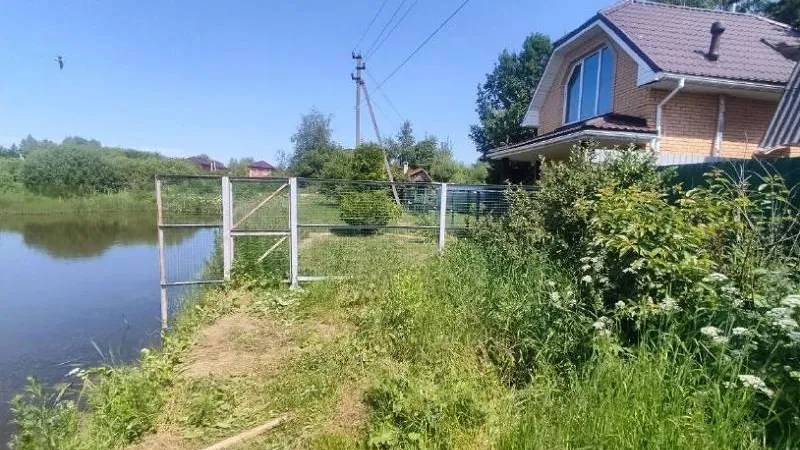 Сотрудники Минэкологии проверили наличие нарушений в водоохранной зоне в Балашихе