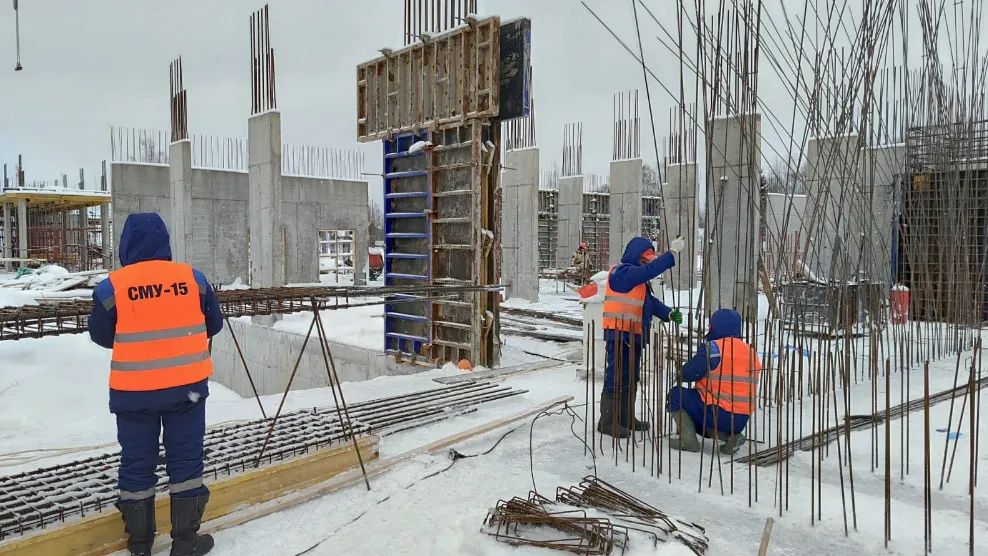 В деревне Сухарево Мытищ продолжается строительство школы на 1 100 мест
