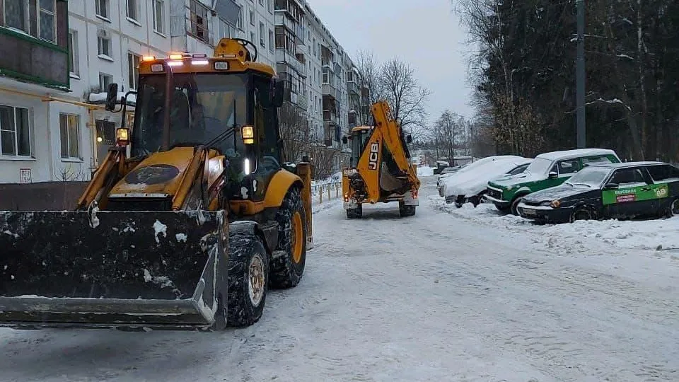 В Подольске убрали снег более чем на 100 дворовых территориях