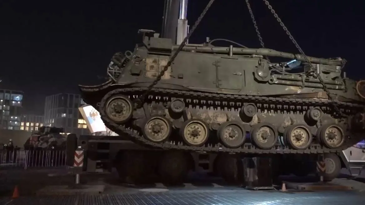 Американский трофейный БРЭМ M88А1 доставили на выставку на Поклонной горе в Москве