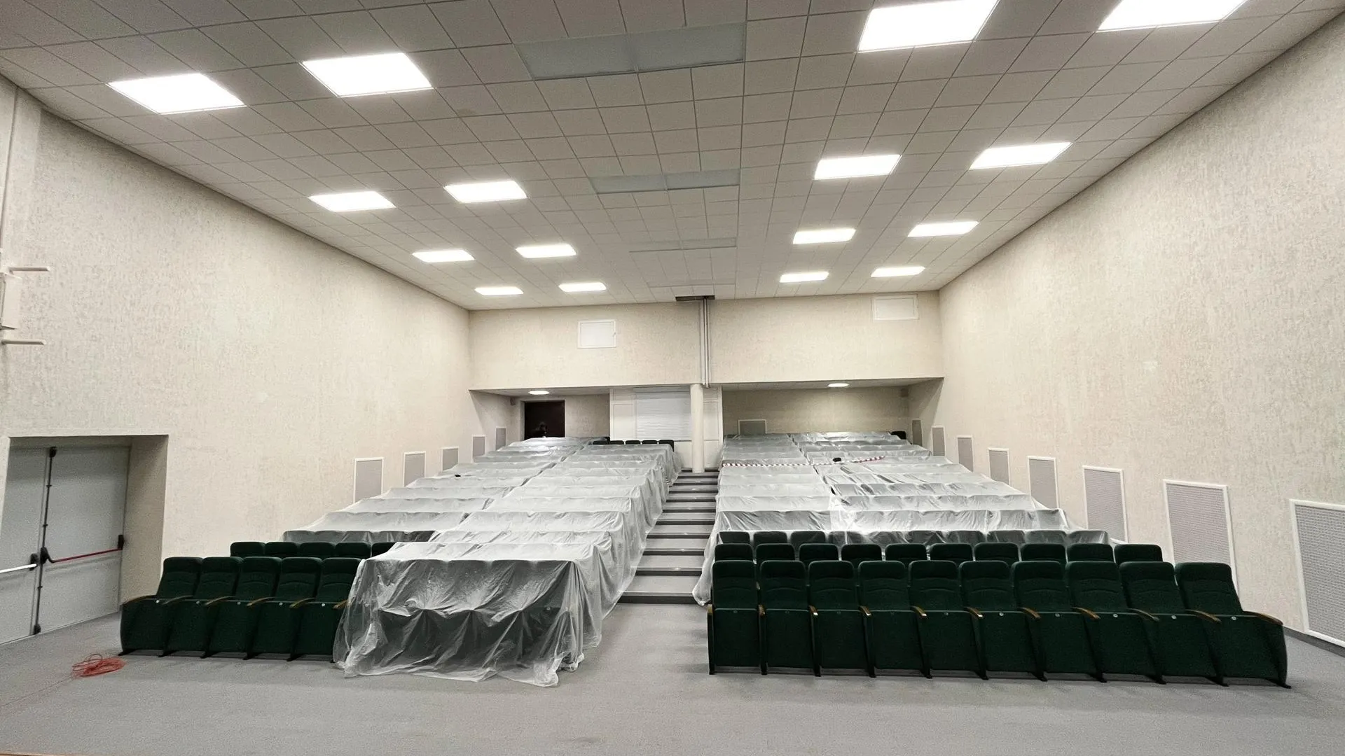 В Богородском округе завершен ремонт зрительного зала в ДК «Зеленый»