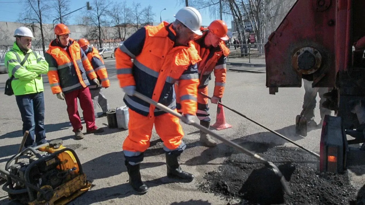 Более 700 ям заделали на дорогах Люберец за неделю