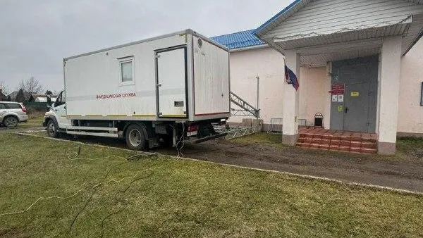 Выездную диспансеризацию прошли 14 жителей подмосковной деревни Логиново