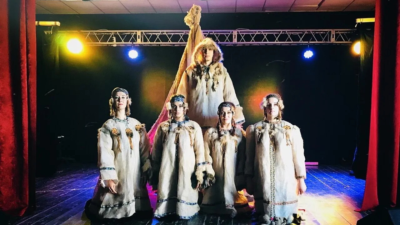 Подольский коллектив показал спектакль «Бескрылый гусенок» на фестивале добрых искусств