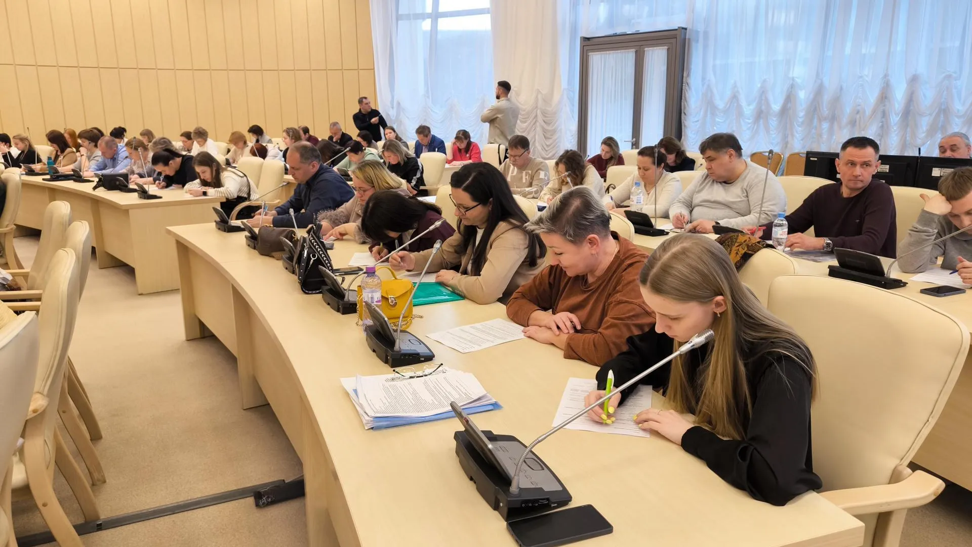 В Подмосковье 263 земельных инспектора прошли тестирование на знание закона