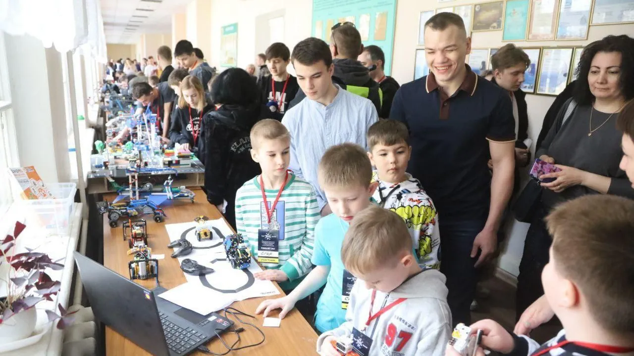 Фестиваль по робототехнике и программированию #Робослет прошел в Серпухове