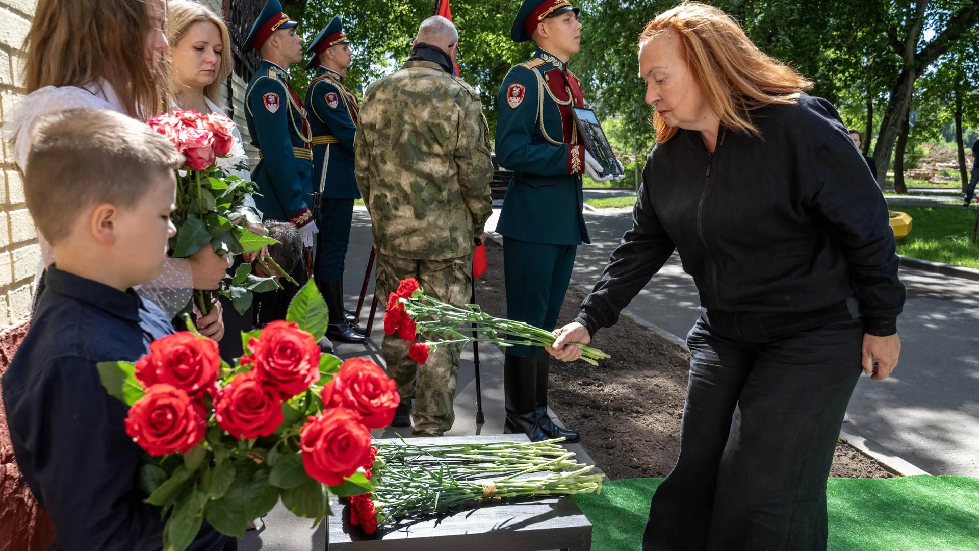 В Реутове 23 июня открыли мемориальную доску бойцу СВО