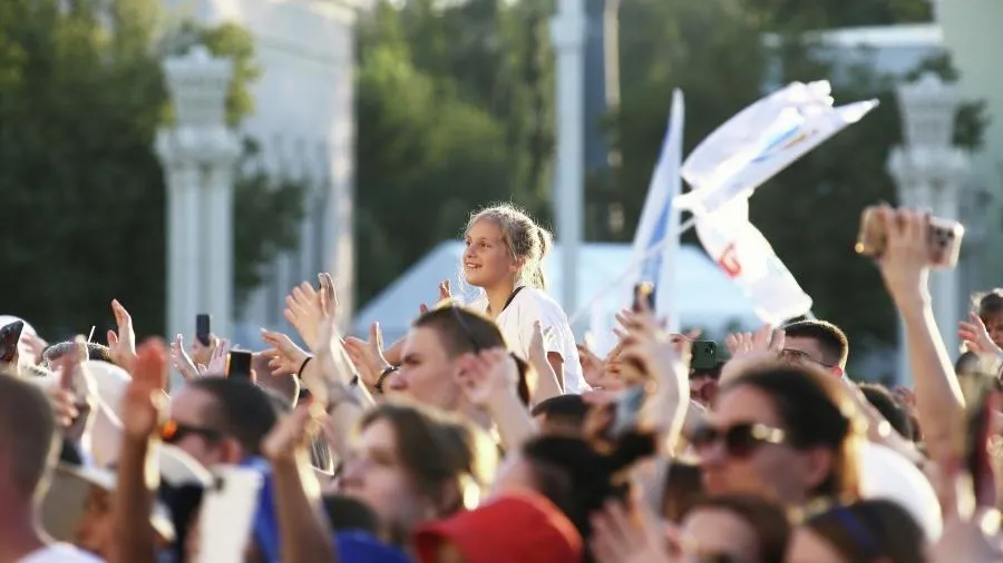 Молодежь рассказала, какое впечатление на нее произвела выставка «Россия»