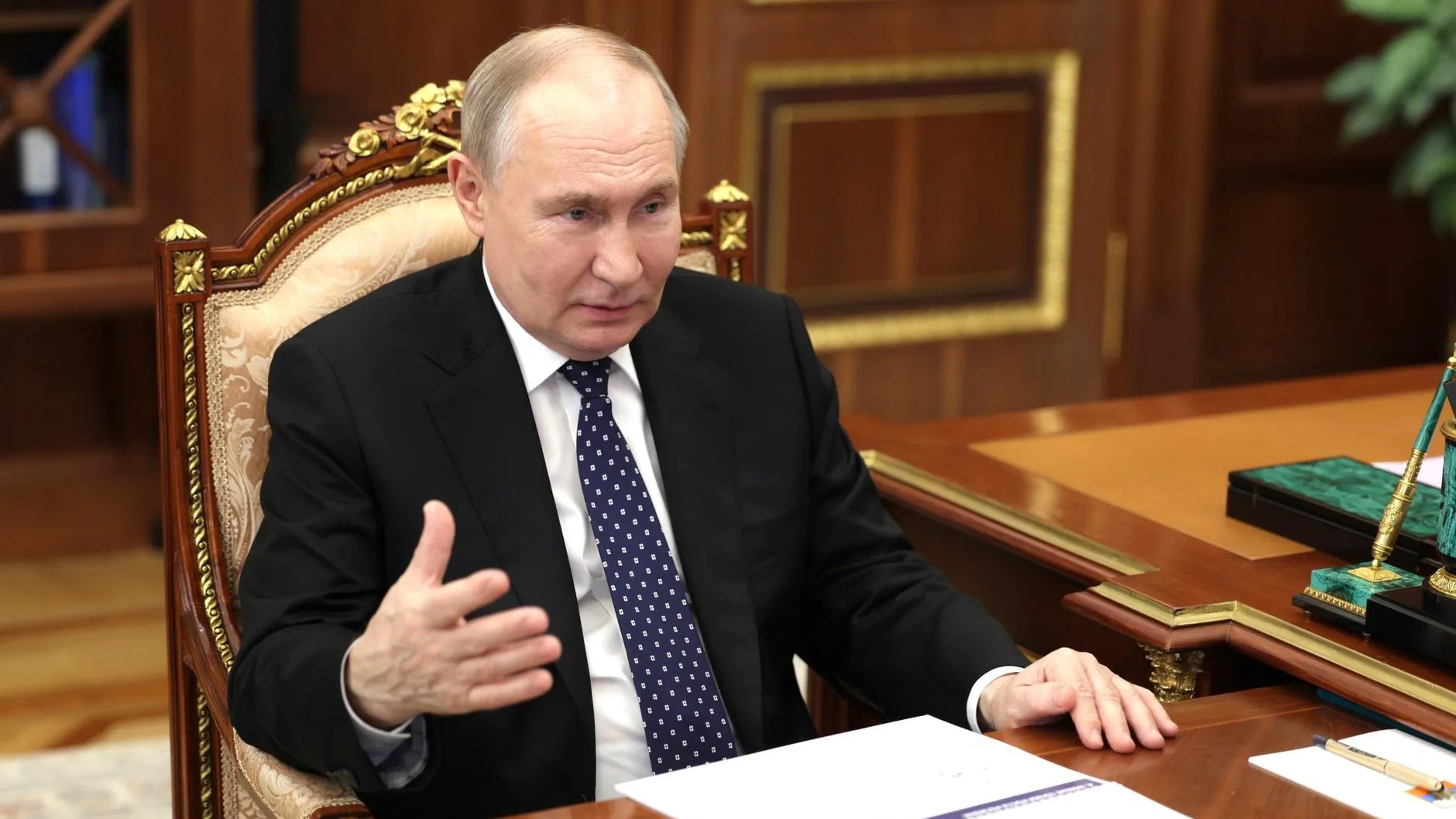 Путин поручил Воробьеву развивать поликлиническое звено в Подмосковье
