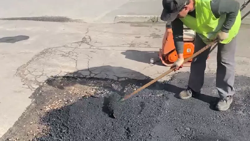 Во Фрязине обновили тротуар на пересечении трех улиц
