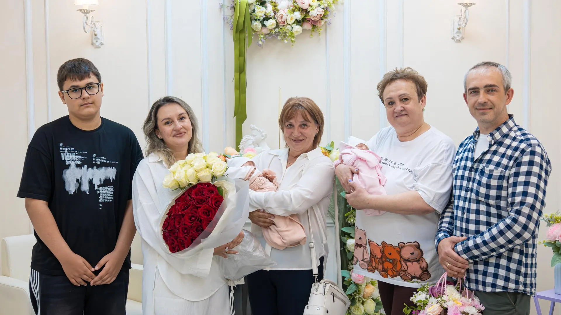 Врачи Наро-Фоминска приняли естественные роды двойни