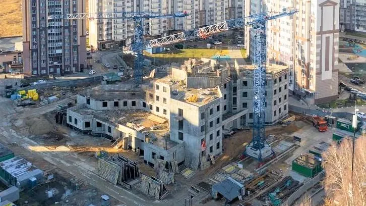 Строительство поликлиники в микрорайоне Южный Домодедова идет с опережением графика