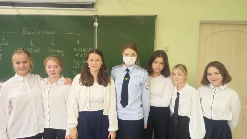 Полицейские напомнили школьникам Балашихи правила безопасного поведения в интернете