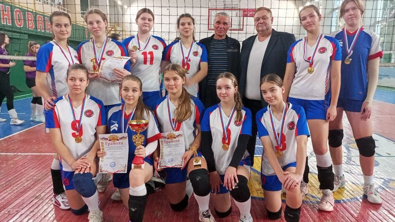 Шатурские волейболистки показали слаженную игру на осеннем турнире