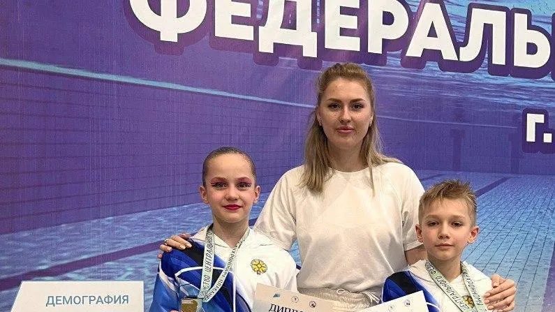 Золотые медали по синхронному плаванию завоевали чеховские спортсменки
