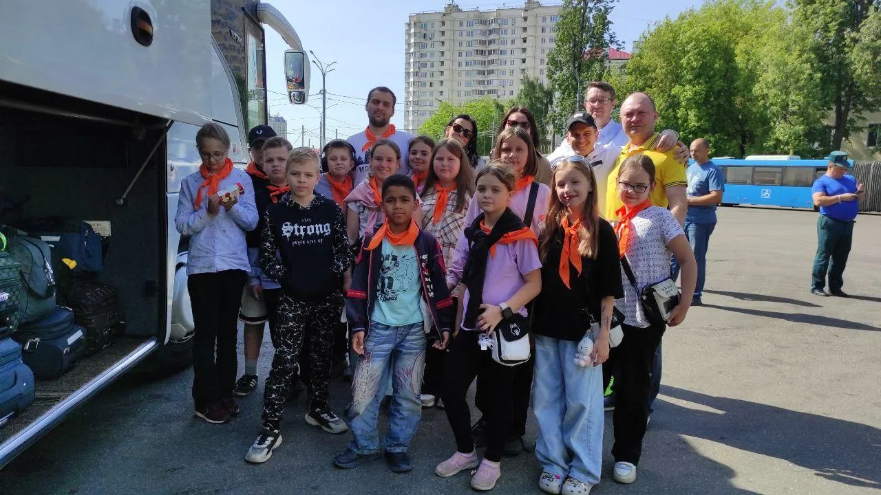 В Подольске проводили детей из Белгородской области домой