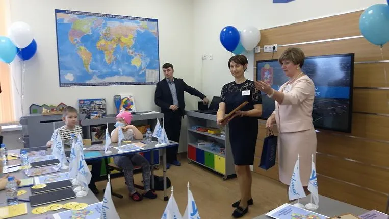 Министр образования Подмосковья провела урок для юных пациентов онкодиспансера в Балашихе