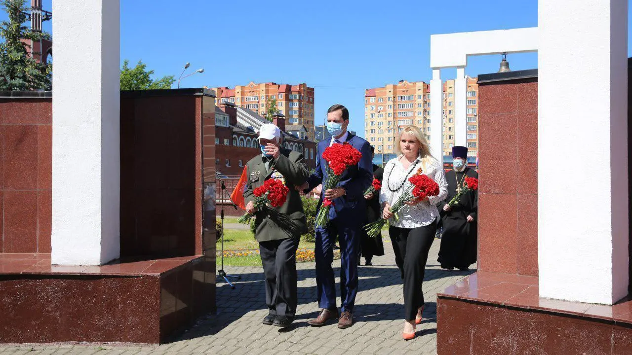 Траурные митинги в честь Дня памяти и скорби прошли у мемориалов ВОВ в Щелкове