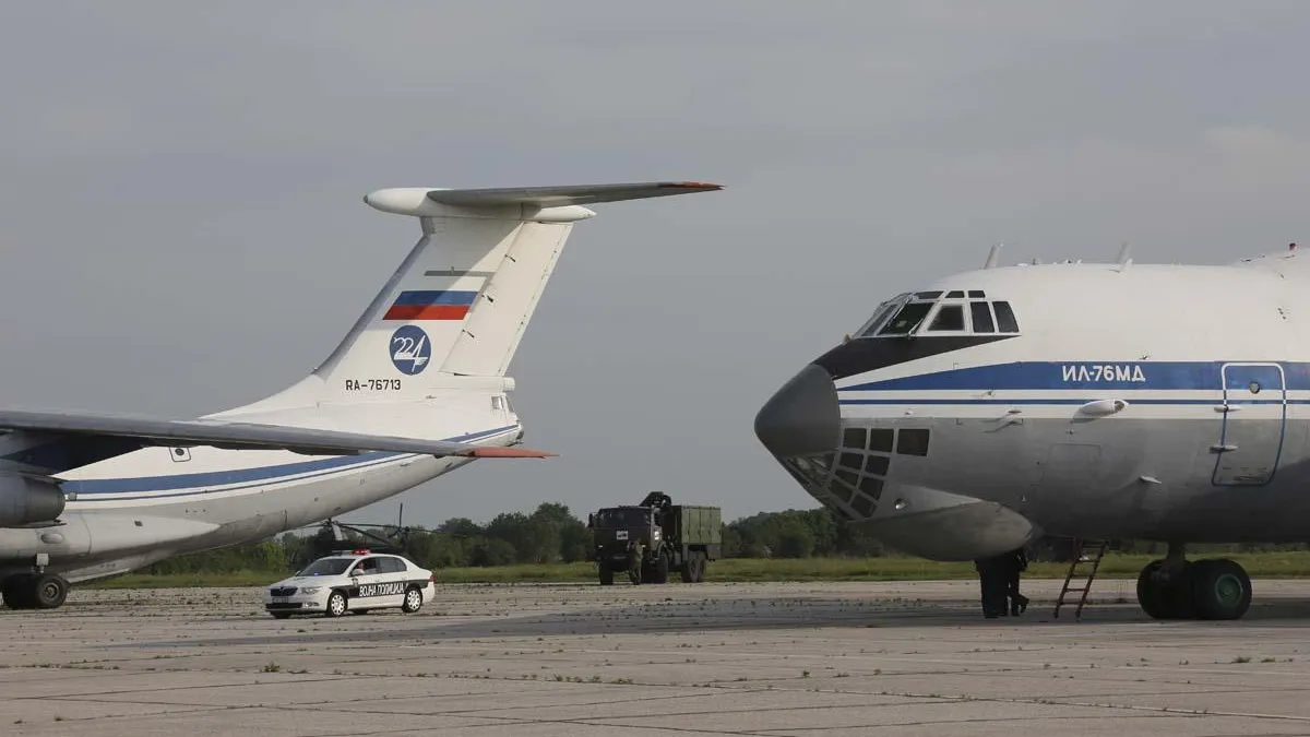 Три самолета с военными прибыли из Сербии на подмосковный аэродром
