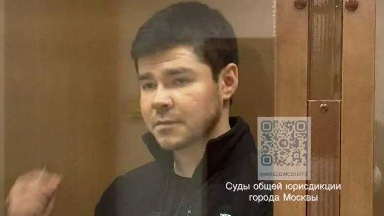 Суд оставил Аяза Шабутдинова под стражей до августа