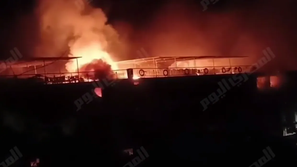 Лайнер с туристами загорелся на реке Нил в Египте