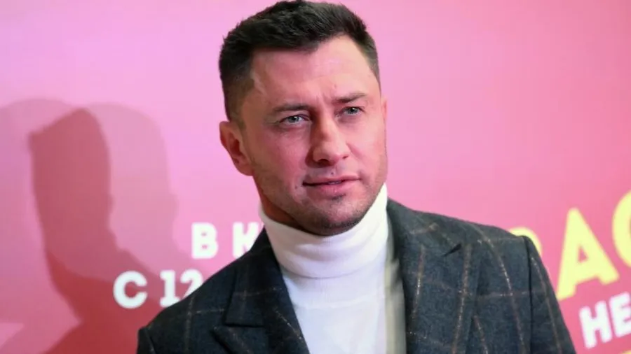 Стало известно, как кинозвезда Прилучный добьется уменьшения алиментов