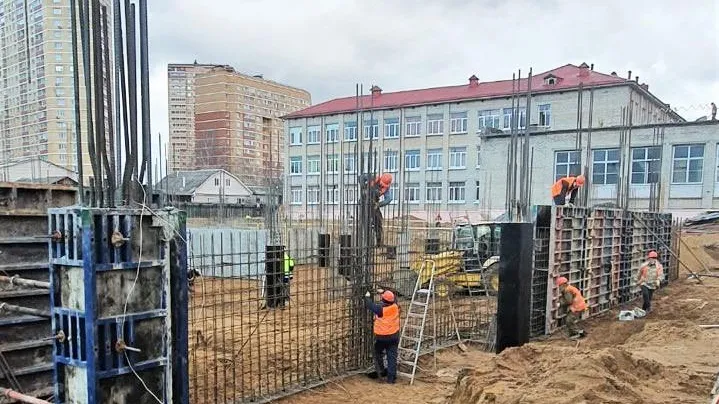 Началось строительство фундамента нового учебного корпуса школы №6 в Раменском округе