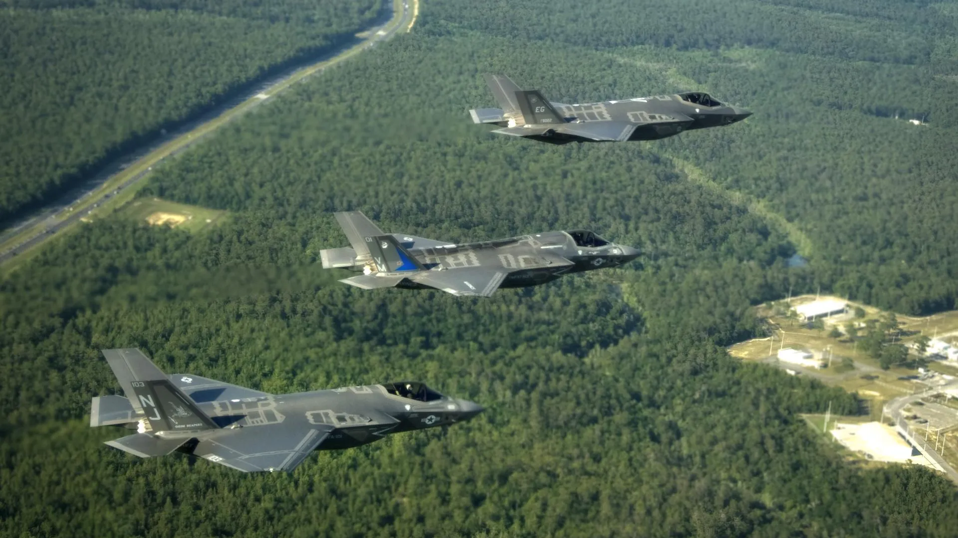 РФ готова нанести удар по F-35 с ядерным оружием, если их разместят в Эстонии