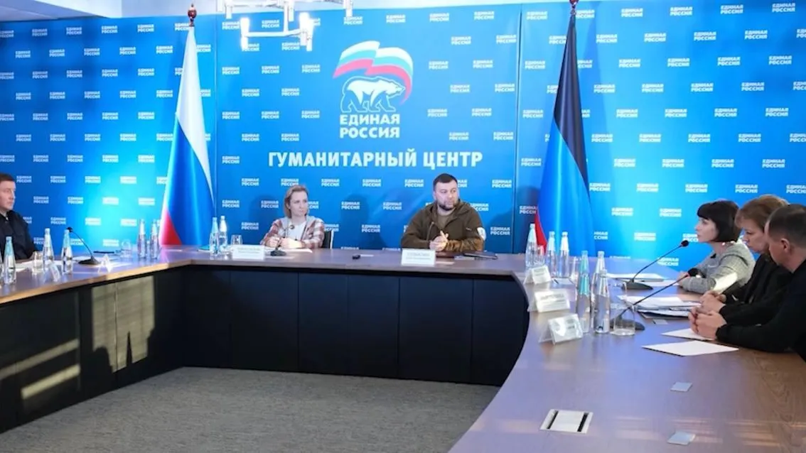 Власти Подмосковья помогут детям‑сиротам из Донбасса найти новые семьи в России