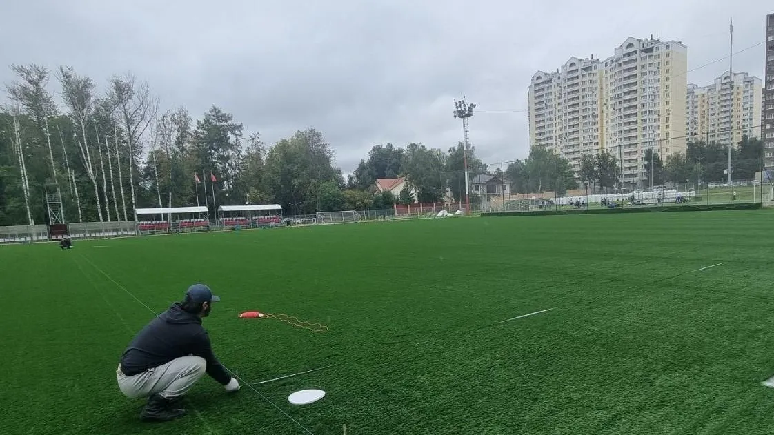 В Долгопрудном 30 августа откроют обновленное поле ФСК «Салют»