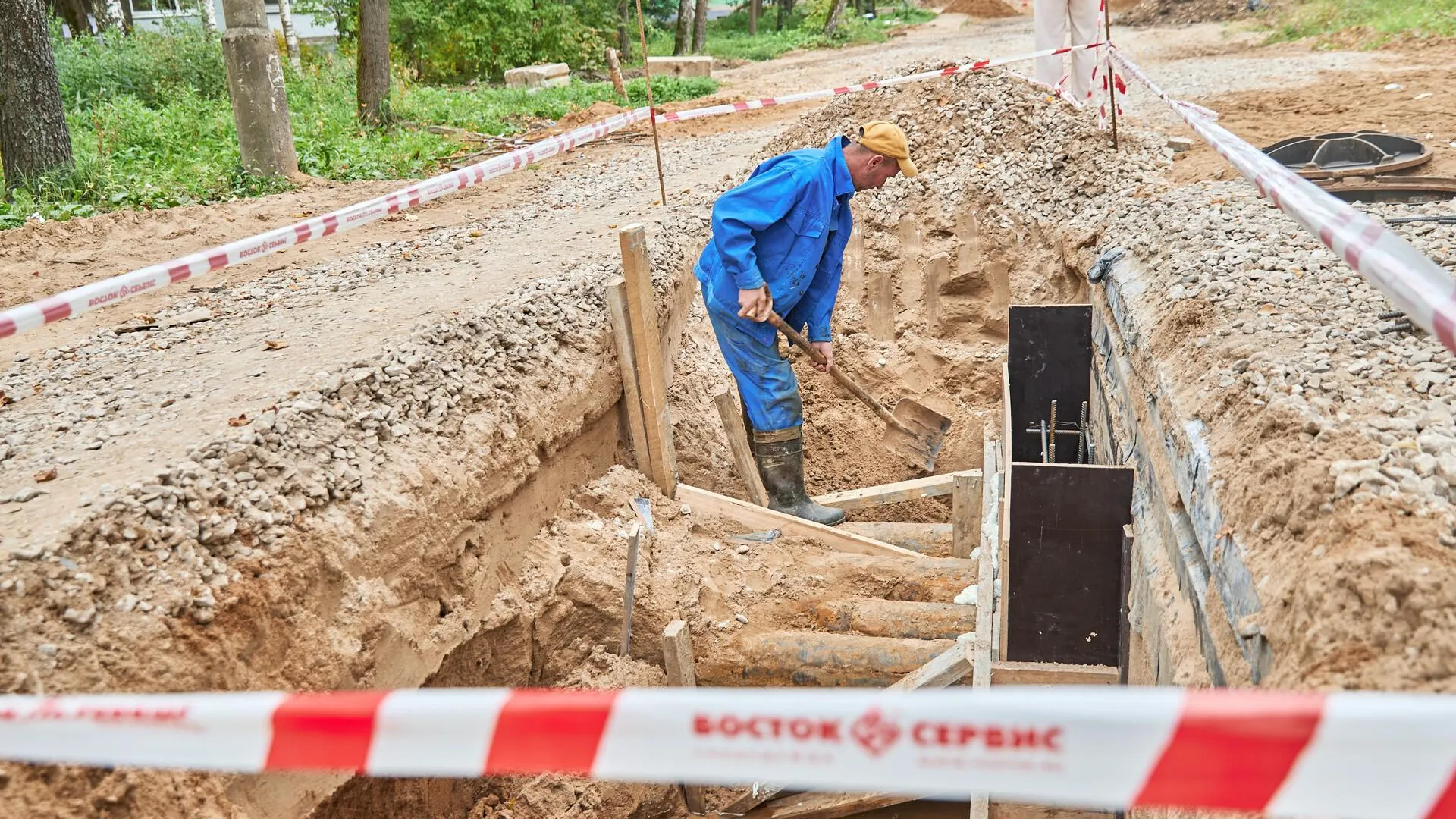 После замены теплосетей на Выстреле в Солнечногорске проводят благоустройство