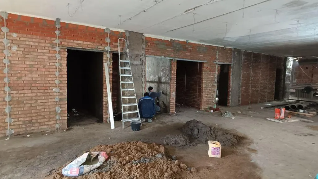 В Ногинске продолжают капремонт спорткомплекса «Знамя»