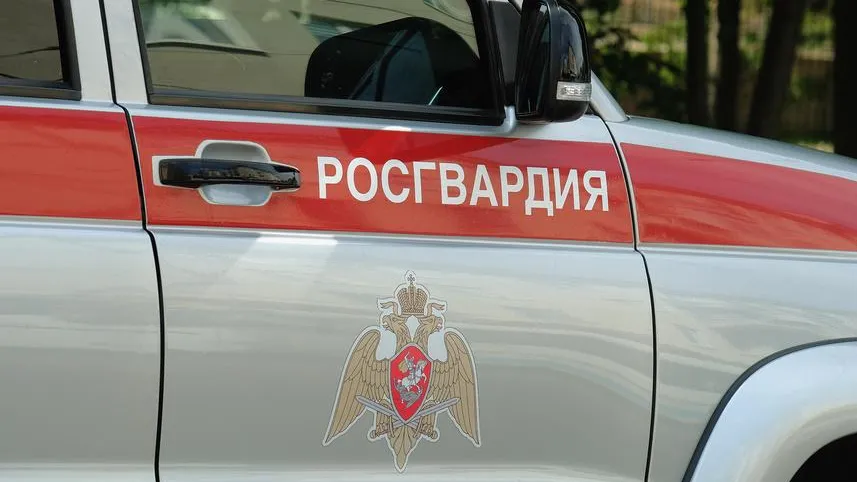 В Москве электромонтер поджег машину Росгвардии по наводке украинских спецслужб